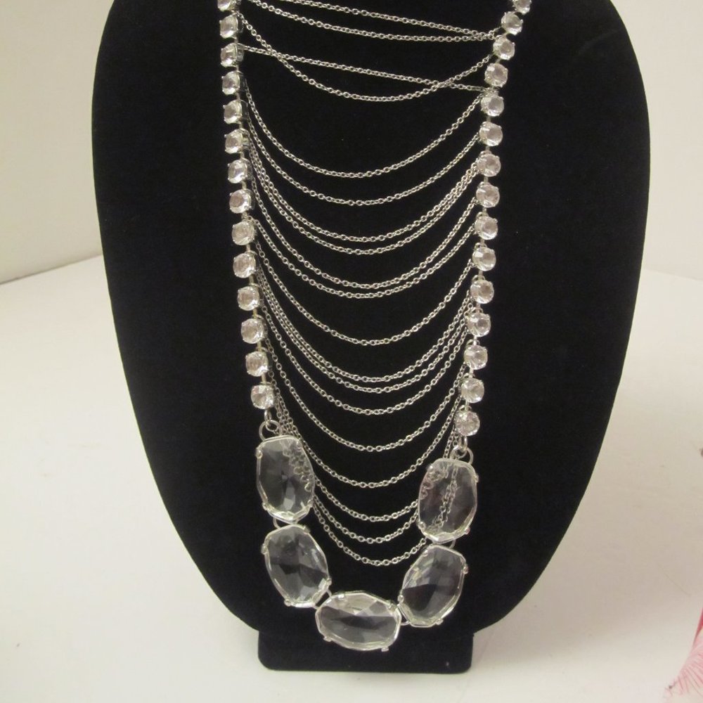 Long Bold Rhinestone Chain Statement Necklace Euc - image 5